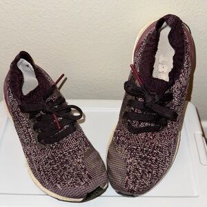 Adidas Stylish Knit Sneakers in Maroon and Black